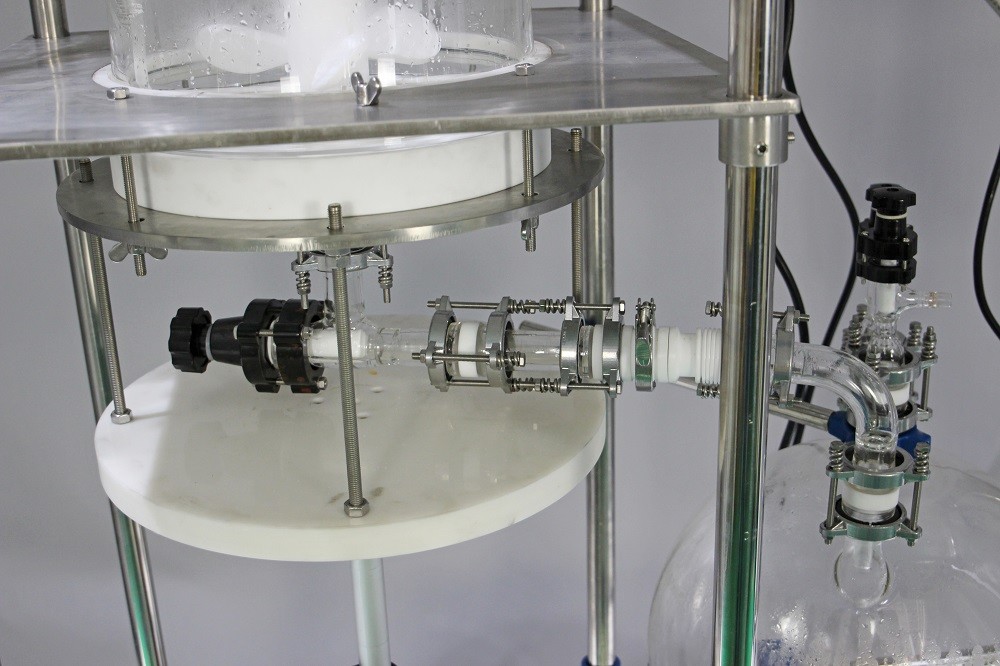 Borosilicate Glass Chemical Reactor Lab Experiment With 5-7 Reaction Bottle Cover -0.098MPa Vacuum Degree